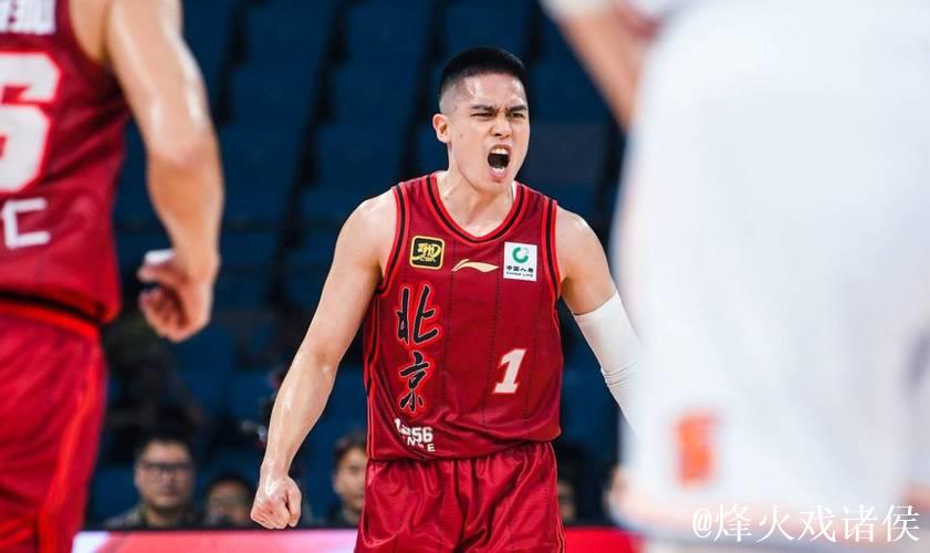 陈盈骏22分首钢胜新疆 佩里23分深圳胜天津 陈盈骏22分首钢胜新疆 佩里23分深圳胜天津